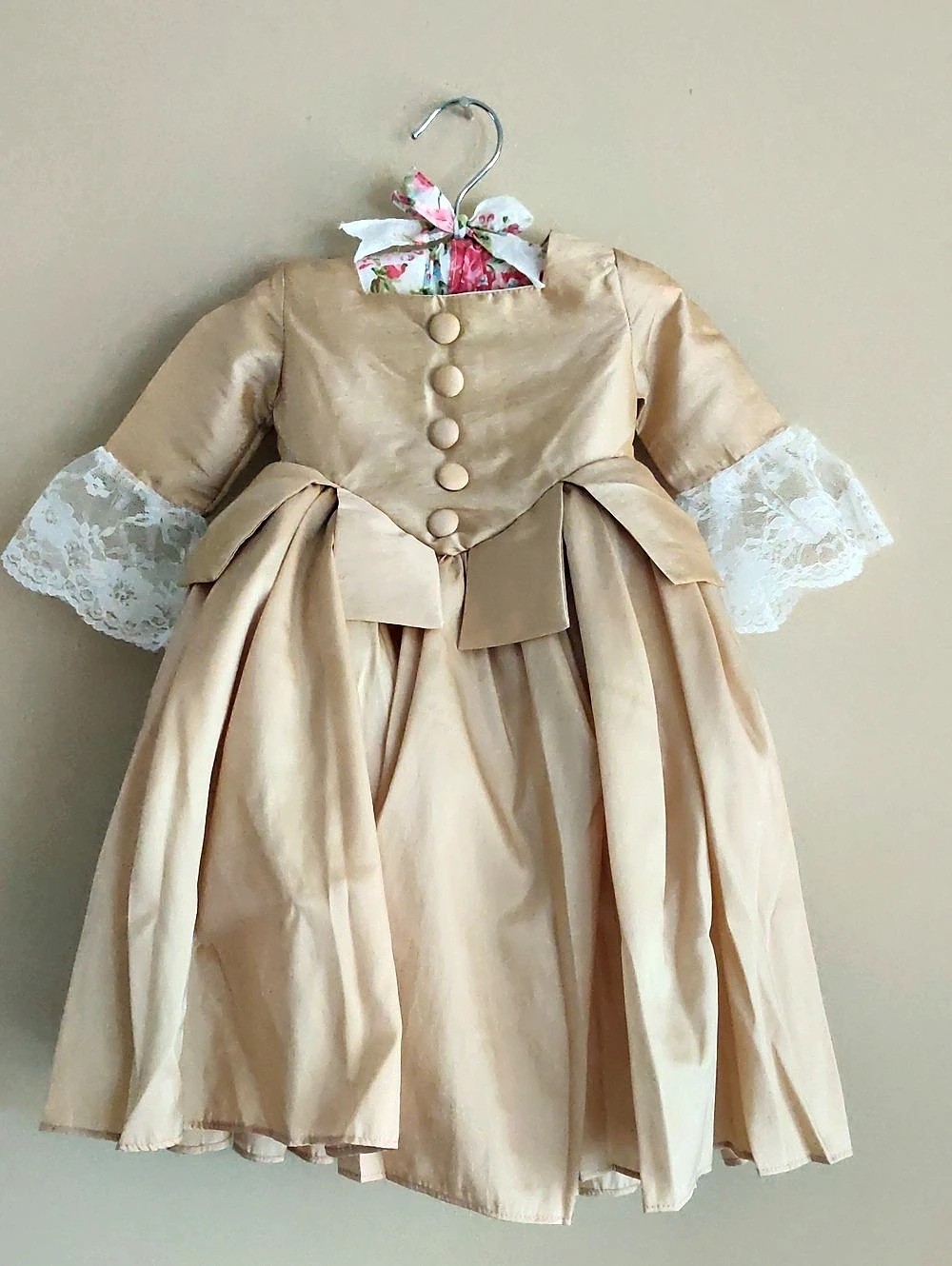 Taylor Joelle Floral Formal Dress in Beige Baby 12/18M - New without tags